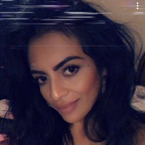 Meet your Posher, Mirna